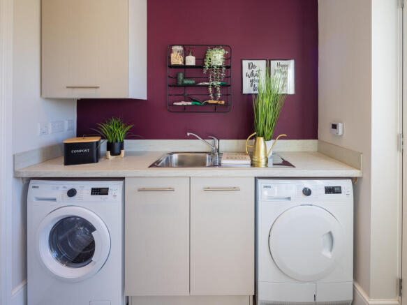 4 bed Detached for sale Image 6