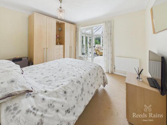 3 bed Bungalow for sale Image 10