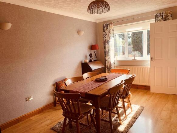 dining room.jpg