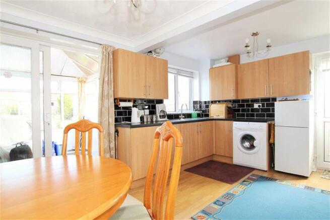 FITTED DINING KITCHE