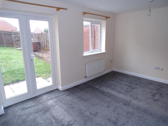 Lounge/Dining Are...