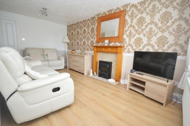 Appleton Close, Dalton, S65 photo 4