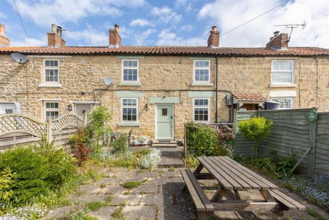 Wandales 2 External-1.jpg