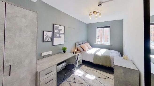 6 Double Bedrooms
