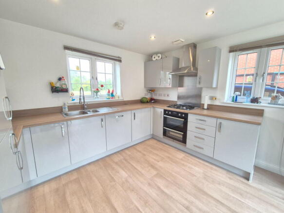 Dalmatian Drive, Houghton Regis, LU5 6TQ photo 4