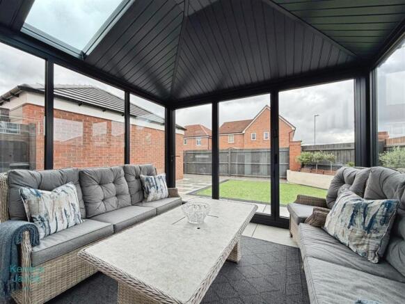 3 bed Detached for sale Image 10
