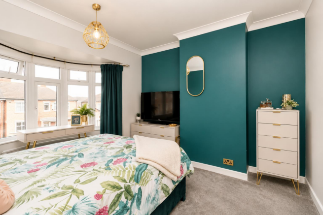 4 bed Semi-Detached for sale Image 10