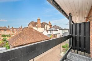 4, Temple Mews, Stour Street, Canterbury CT1 2PQ