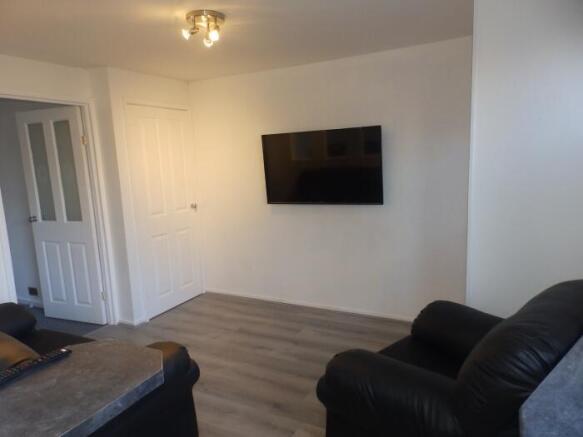 293 Lancaster Road North