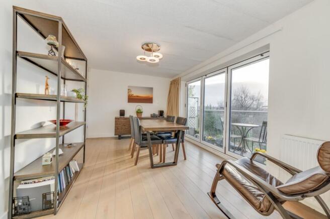 KITCHEN, DINING ROOM AND LOUNGE