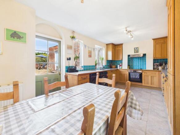 Kitchen/Dining Room