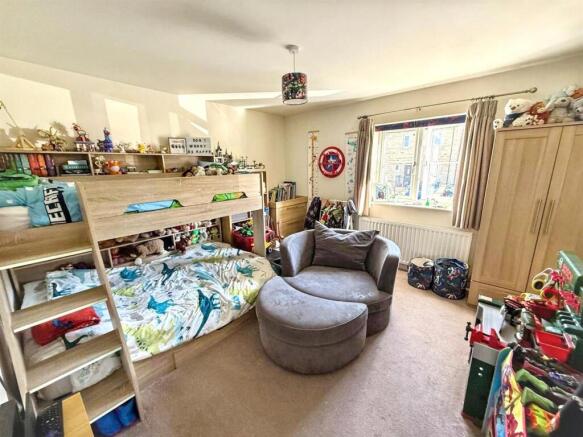 2 bed Town House for sale Image 10