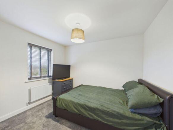 3 bed Semi-Detached for sale Image 6