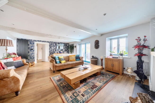 Nailsea - a significant Grade II listed period farmohouse with an extensive level garden photo 4