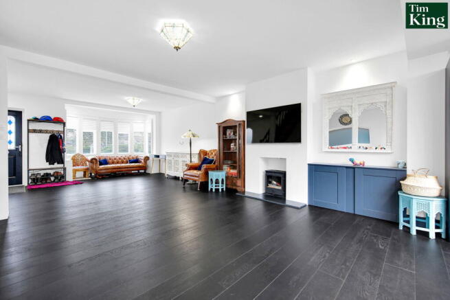 Endlebury Road, London, E4 6QQ photo 2