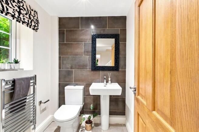 3 bed Semi-Detached for sale Image 11