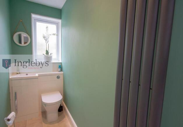 3 bed Terraced for sale Image 6