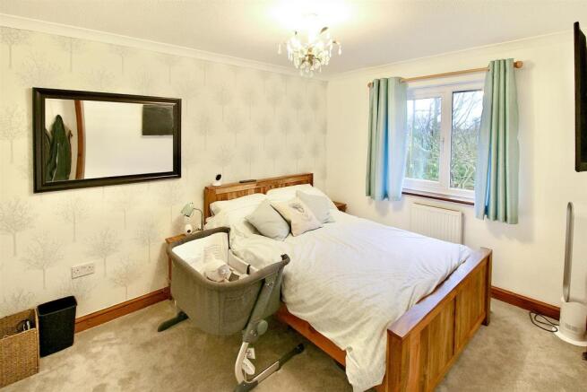 Bed_1dp_dp_1493562.jpg