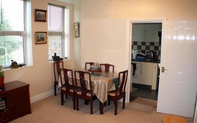 Lounge / Dining Room