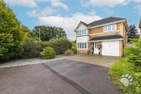 Woodview, Langdon Hills, SS16