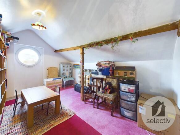 Loft Room 1