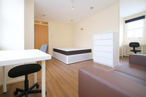 Flat 2, 216a, Mile End Road, London E1 4LJ