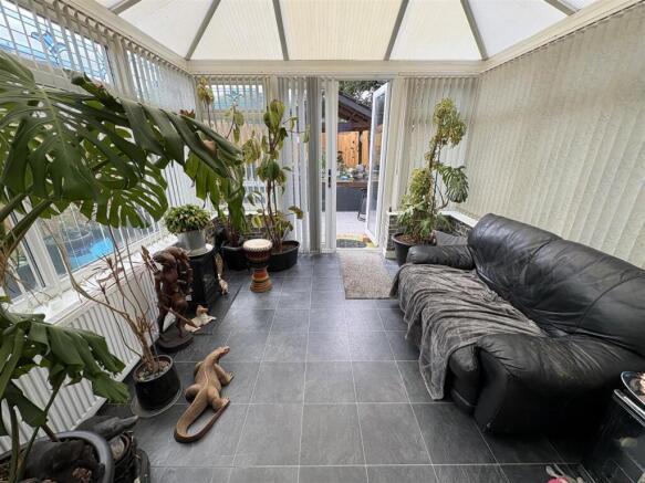 3 bed Semi-Detached for sale Image 8
