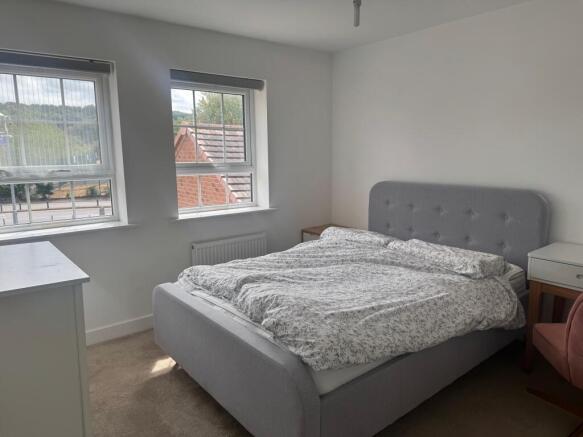 4 bed Detached for sale Image 7