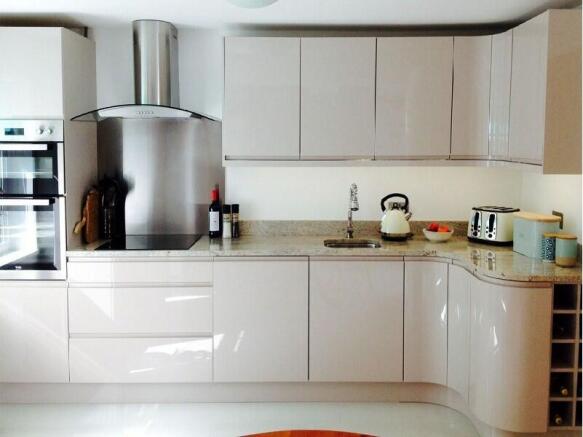 One Bedroom Luxury Apartment