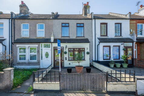Swingate Lane, London, SE18 2HH