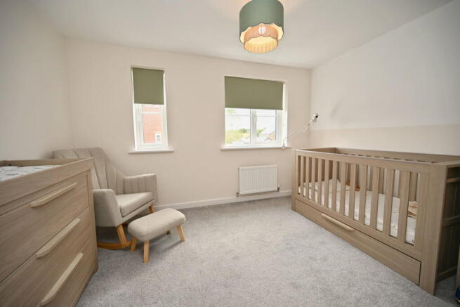 3 bed Town House for sale Image 8
