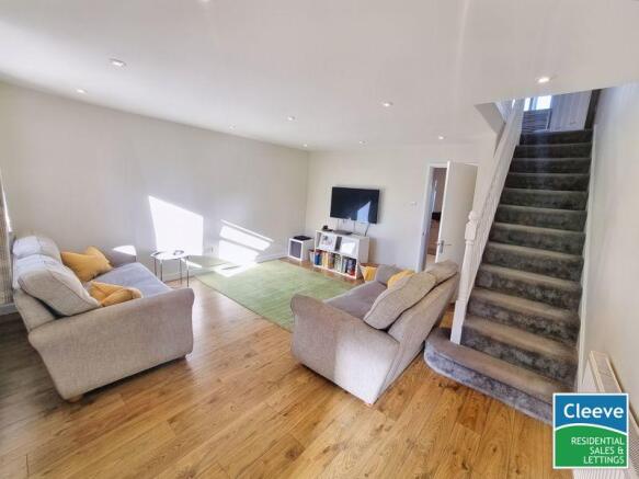 Lounge 1