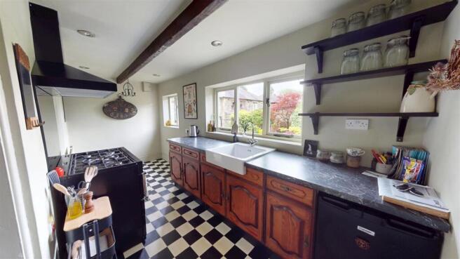 3 bed Semi-Detached for sale Image 5