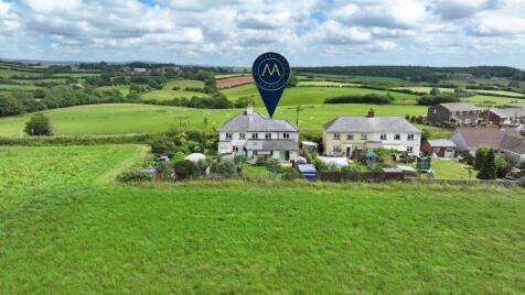 Indicombe Villas, West Buckland