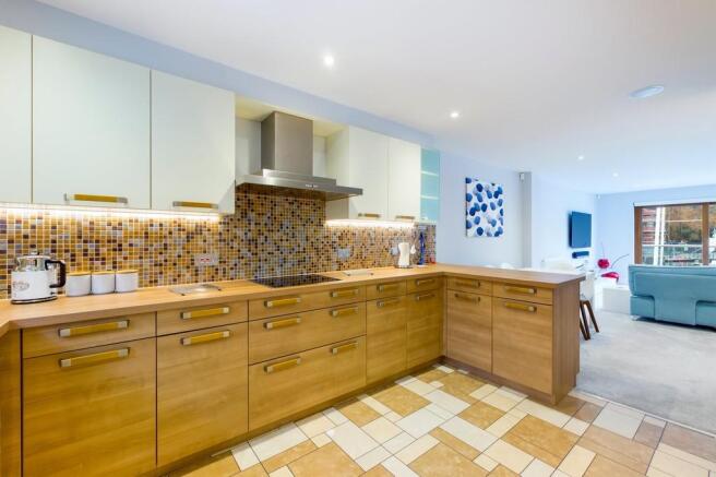 Kitchen/Living Ar...