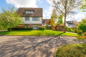 2, Old Mile House Court, St. Albans AL1 1AR