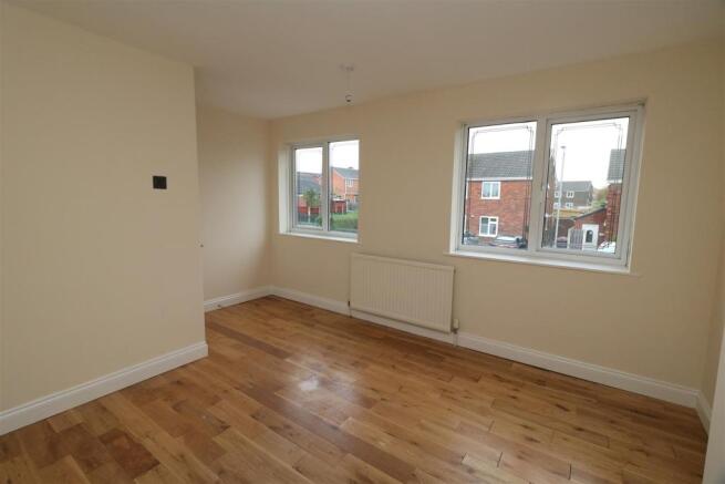 FRONT BEDROOM