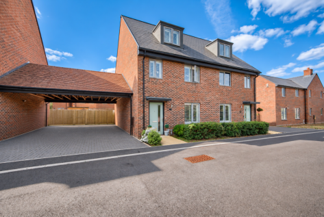 Lockheed Street, Weston Turville, Aylesbury, HP22 3BA