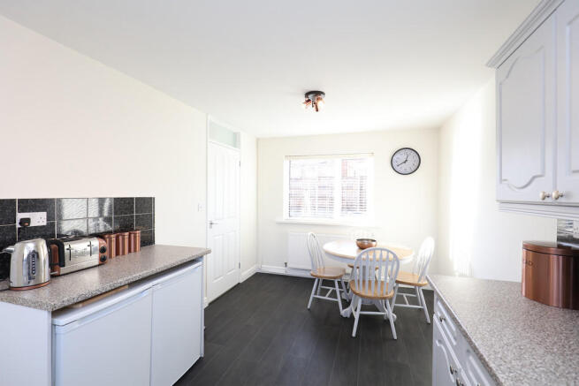 Kitchen / Dining ...