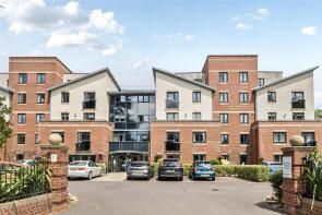 15, 4 Osbourne Lodge, Poole Road, Bournemouth BH2 5QA
