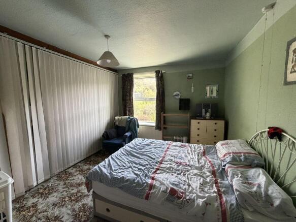 4 bed Terraced for sale Image 11