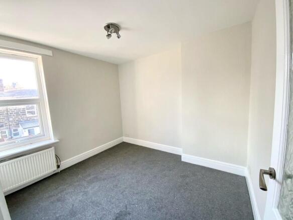 2 bed Terraced for sale Image 5