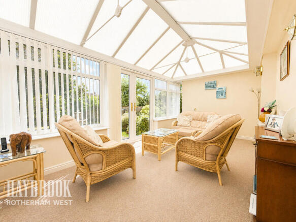 3 bed Detached Bungalow for sale Image 10
