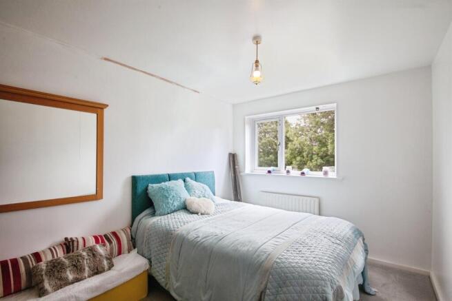3 bed Terraced for sale Image 4