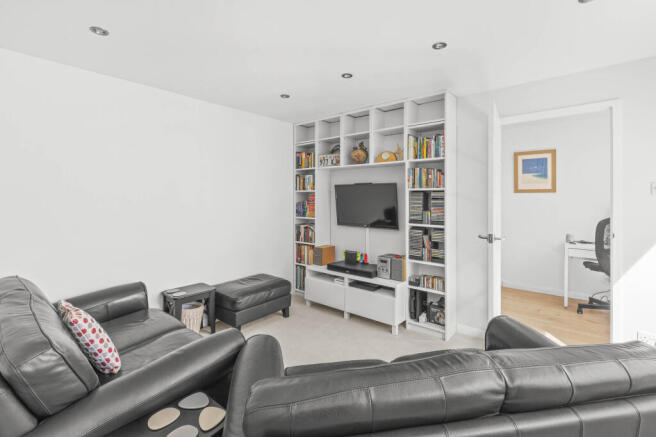 87 Oxford Road, SL7 2NP (LOW RES)-5