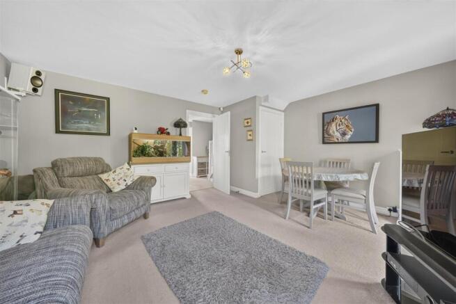 Cowslip Drive, Shepshed, Loughborough photo 4