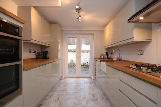 Kitchen.JPG