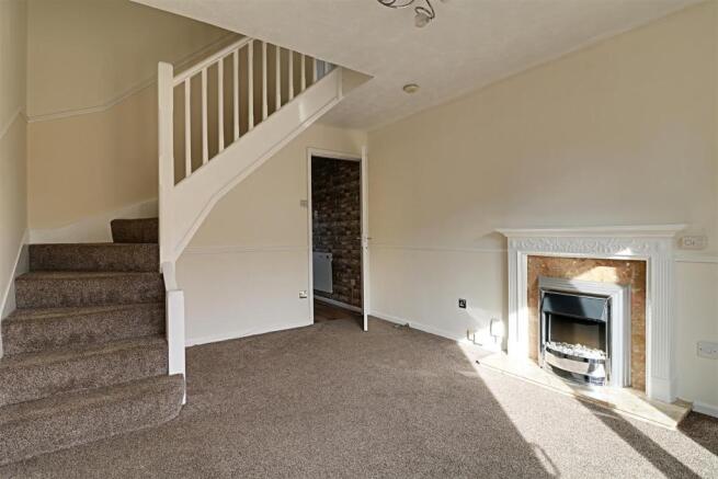 REAR LOUNGE