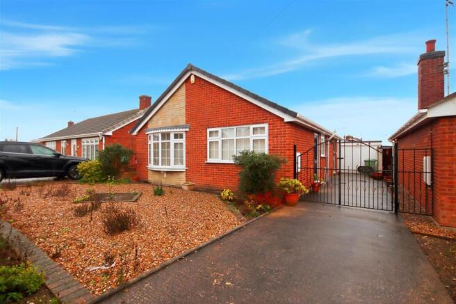 2-bed detached on Elvaston Road, North Wingfield, S42, £239,950