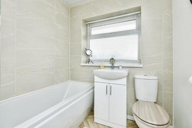 2 bed Semi-Detached for sale Image 12